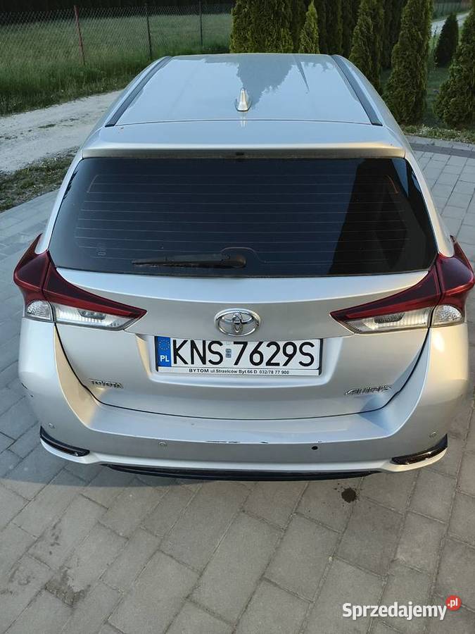 Toyota Auris Kombi 14 D4D z polskiego salonu Barcice