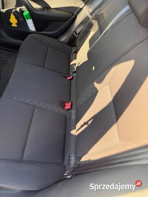 Skoda Octavia 16 auto firmowe faktura VAT mazowieckie Radom sprzedam