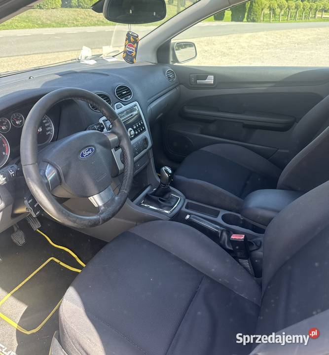 Ford Focus 16 benzyna 2005r podkarpackie