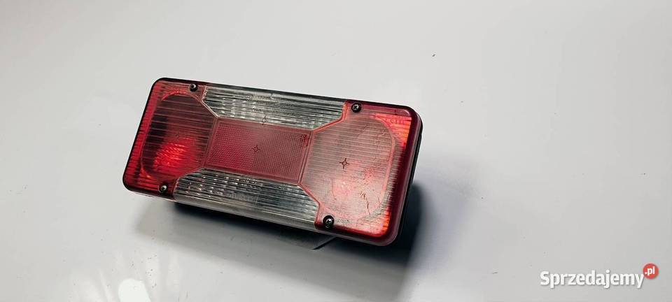 LAMPA PRAWA TYŁ IVECO DAILY 35S18 Lipno