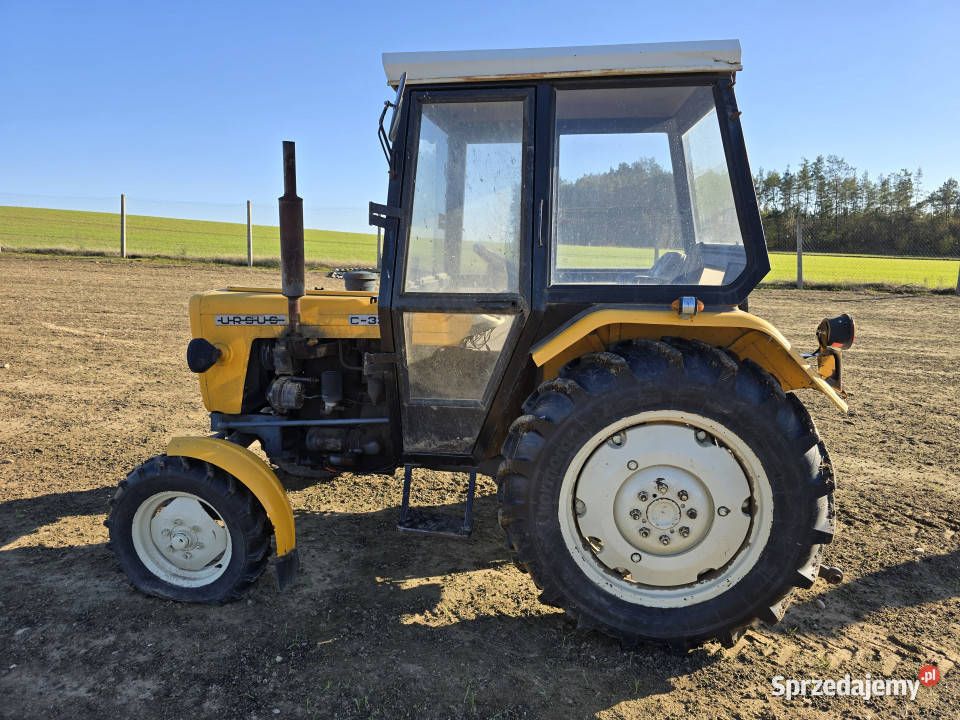 Ciągnik URSUS C330 z kabiną 31 1968 r Skrzynia biegów Manualna Mońki