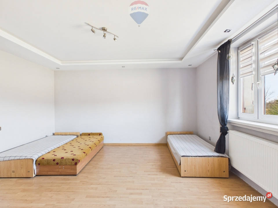 Dom z ogrodem i tarasem 6 pokoi Pękanino