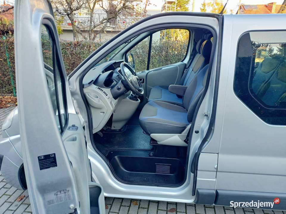 Renault Trafic 2013r 20 DCI 9 osobowy Super Stan Biała Nyska