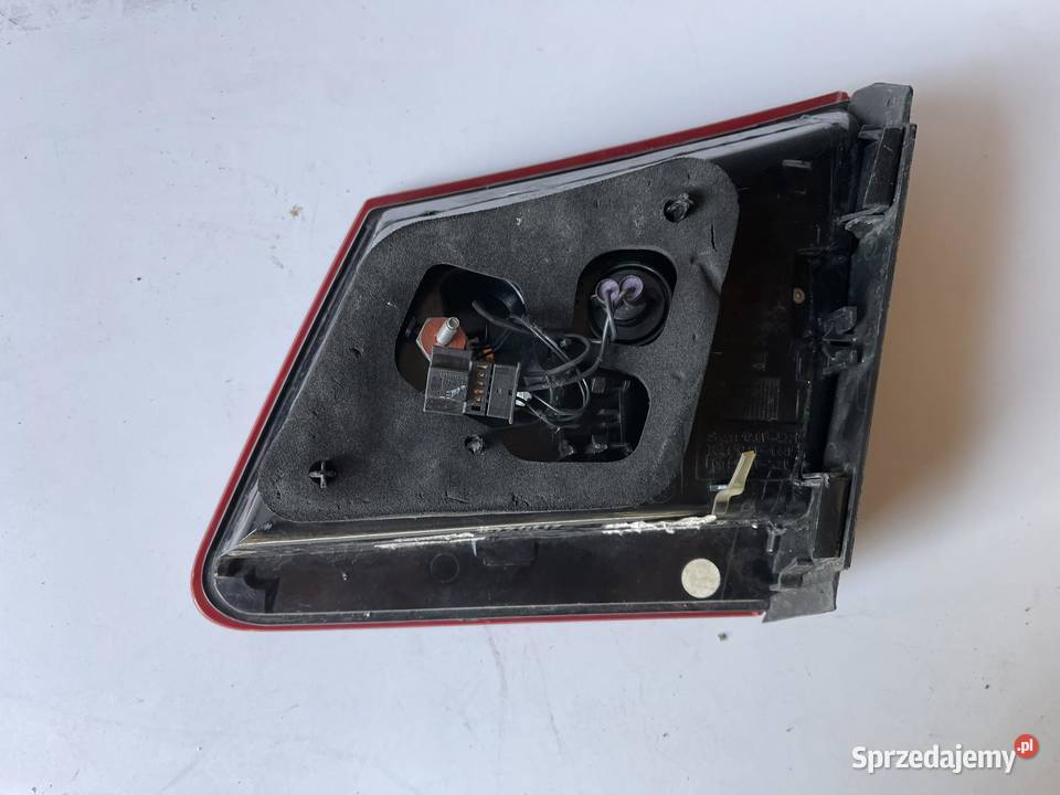 MERCEDES EKLASA W212 LEWA LAMPA W KLAPĘ Ostroróg