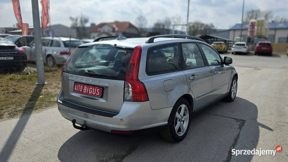 Volvo V50 xsenon zarejestrowane climatronic nowy sprzedam