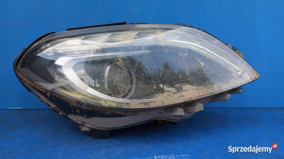 LAMPA PRAWY PRZÓD REFLEKTOR EU A2468201661 Nowy Tomyśl
