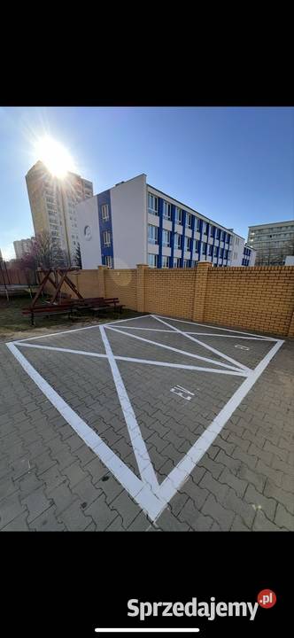 Malowanie pasów oznakowanie poziome linie pasy Pruszków