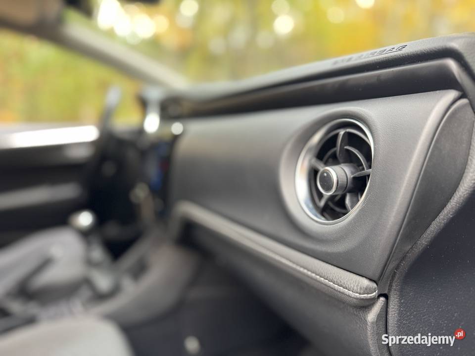 Toyota Corolla 2016 Salon 1 WŁ Nowości gniazdo USB Warszawa