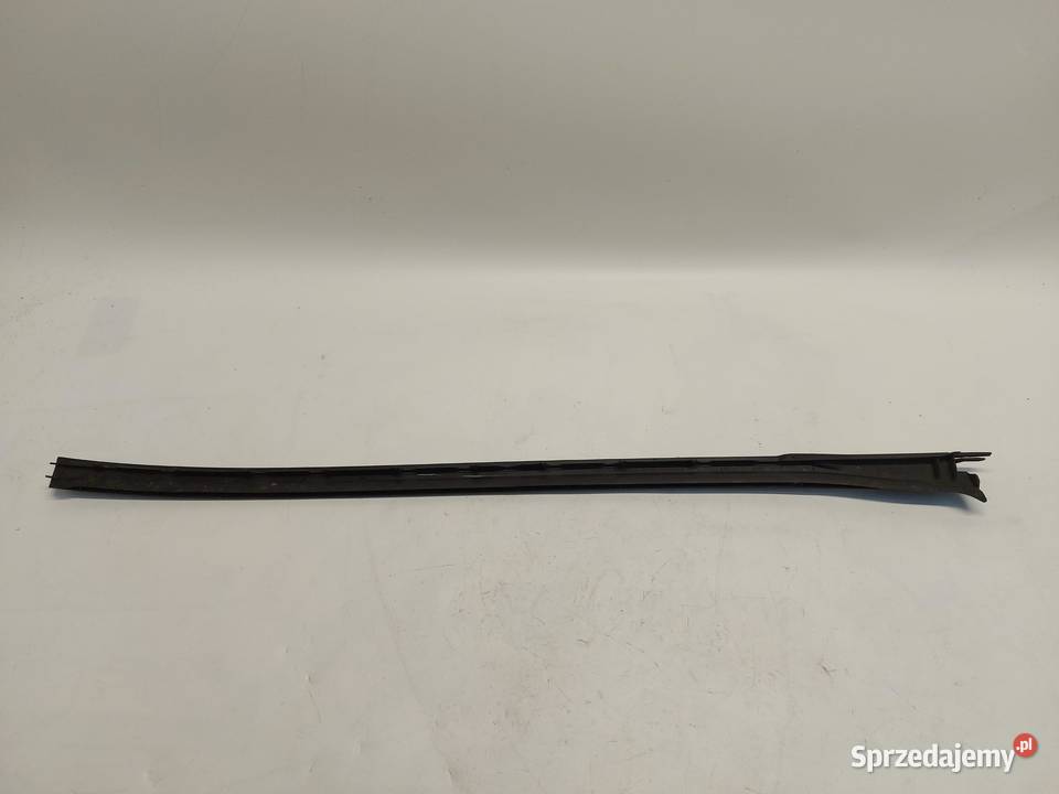 BMW G05 X5 30d 2019r LISTWA SZYBY CZOŁOWEJ PRAWY