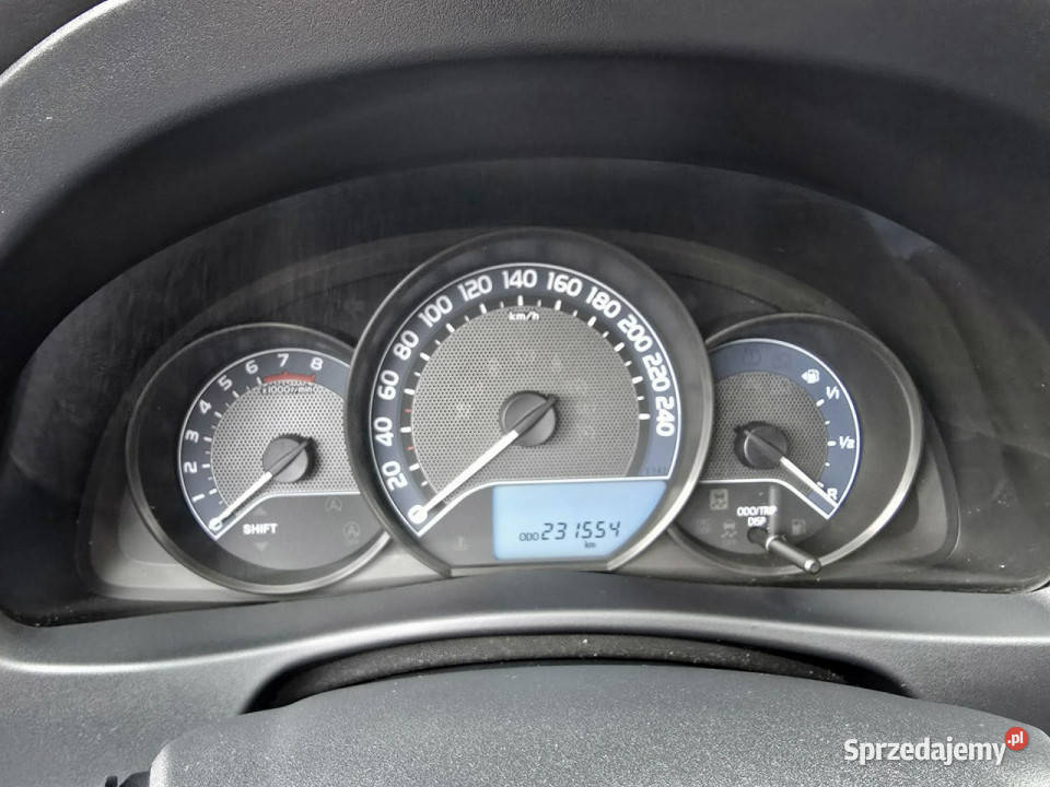 Toyota Auris Polski salon II 2012 231554km Auris Ustroń