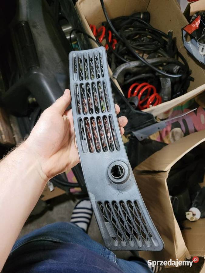 Kratka podszybia bmw e30 osłona zaślepka wielkopolskie Kalisz