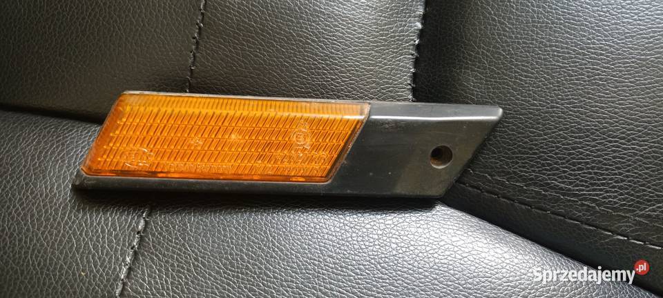 BMW E28 kierunkowskaz prawy oryginał Hella