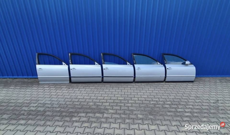 DRZWI PRZÓD PRAWY PRAWE VW PASSAT B5 FL LA7W Działoszyce