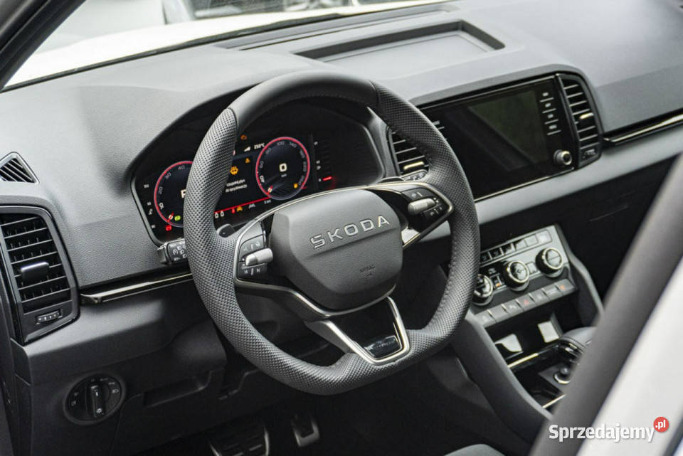 koda Karoq Sportline 15 TSI 150 DSG Dostępny światła przeciwmgielne łódzkie Łódź