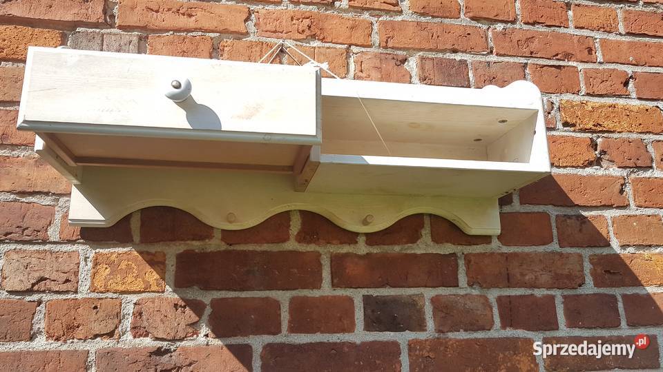 drewniana bielona półka z szufladką Półki