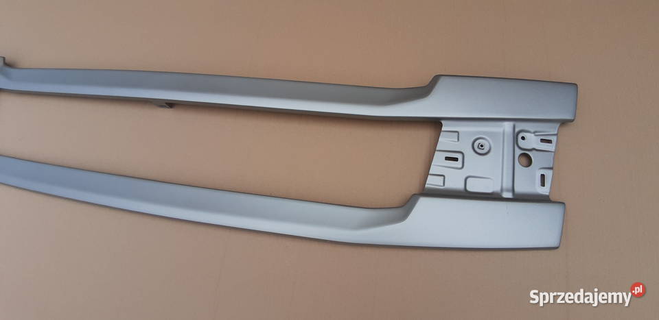 SCANIA R S G ATRAPA ŚRODKOWA GRILL ORYGINAŁ NGT Bieleń