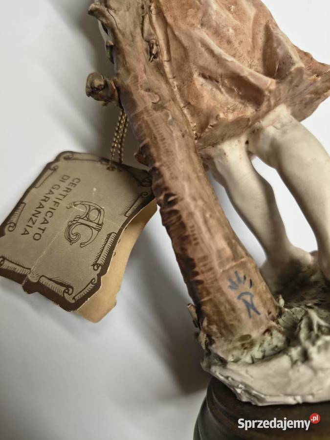 Capodimonte figura GArmani sygnowana kolor Gniezno sprzedam