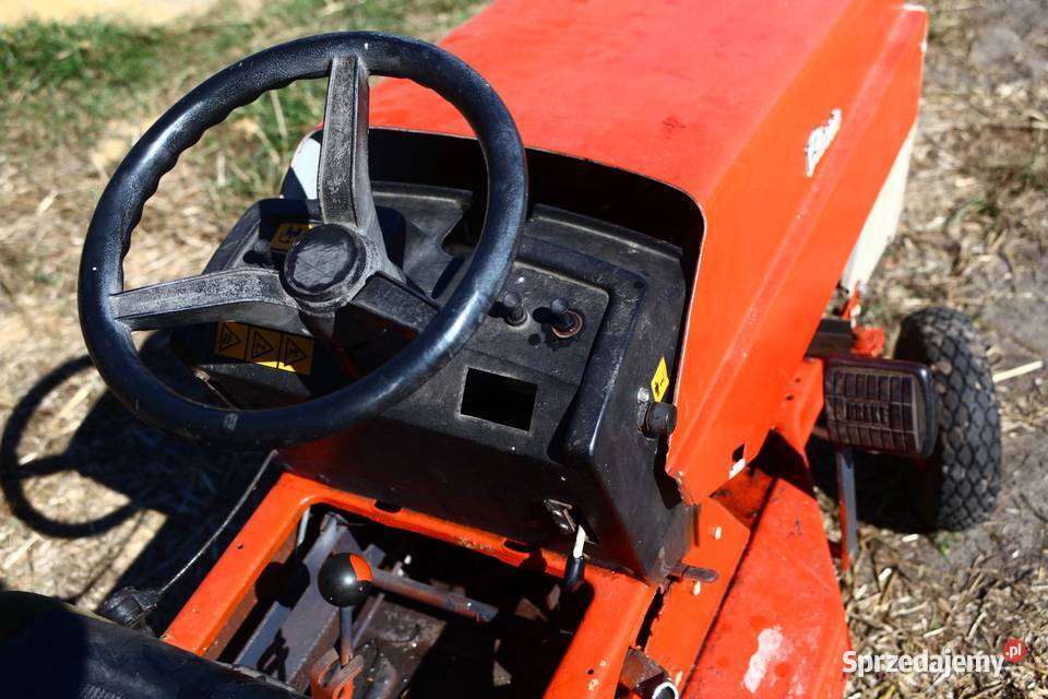 Traktorek Ogrodowy MTD Classic z silnikiem Kolonia Obory