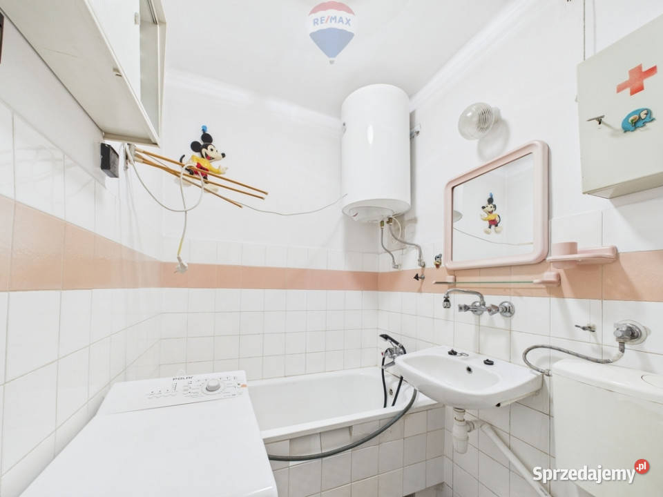 Mieszkanie na parterze w Nowym Targu Rok budowy 1980