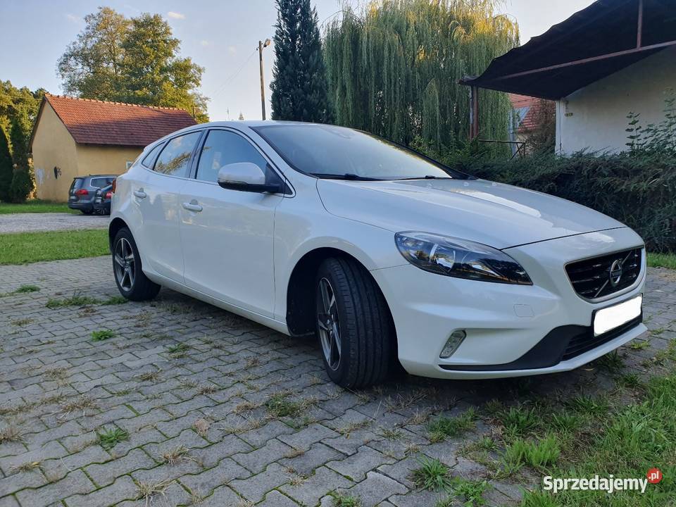 Volvo V40 RDesign 20 HDi 120 Biała Perła V40 Gliwice