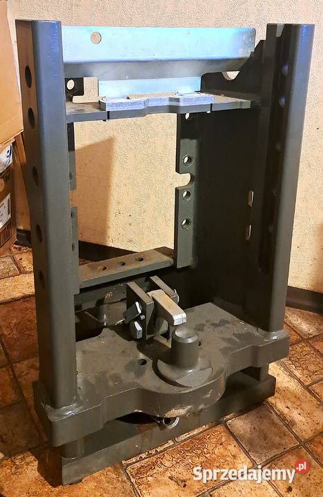 Ramka zaczep Piton do ciągnika Valtra Scharmller Łubowo