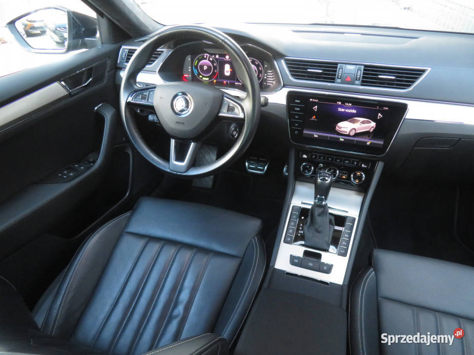 Skoda Superb iV 14 TSI PHEV Rok produkcji 2020 Superb mazowieckie