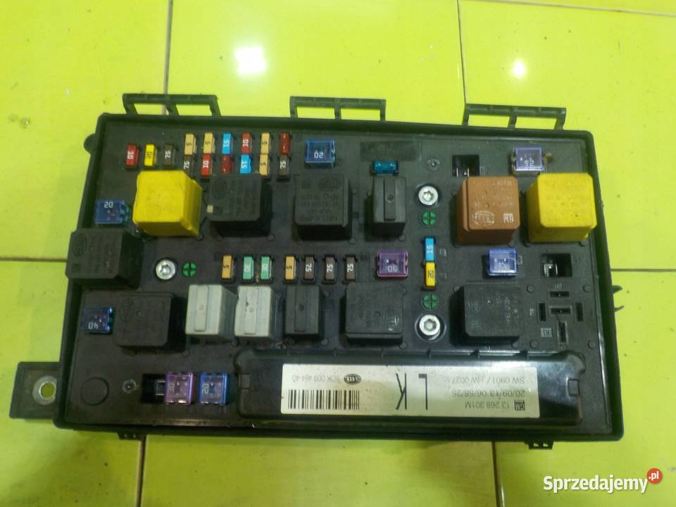 ZAFIRA B II LIFT 16 B 13r skrzynka bezpiecznikow Suków