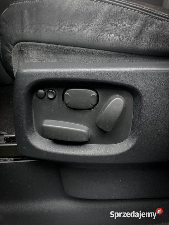 Land Rover Discovery IV LR4 najbogatsza wersja Samochody osobowe Poznań