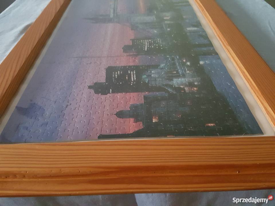 Obraz TOWER BRIDGE duży drewniana rama z puzzli Złotniki