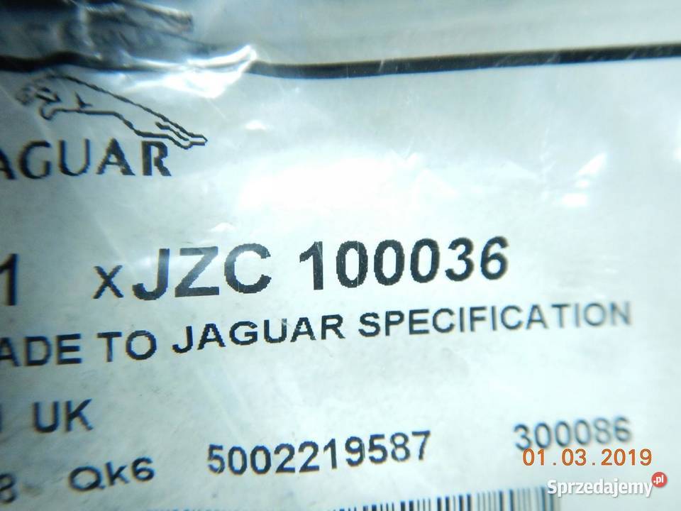 ŚRUBA MOCOWANIA KOLEKTORA JAGUAR XJ8 X308