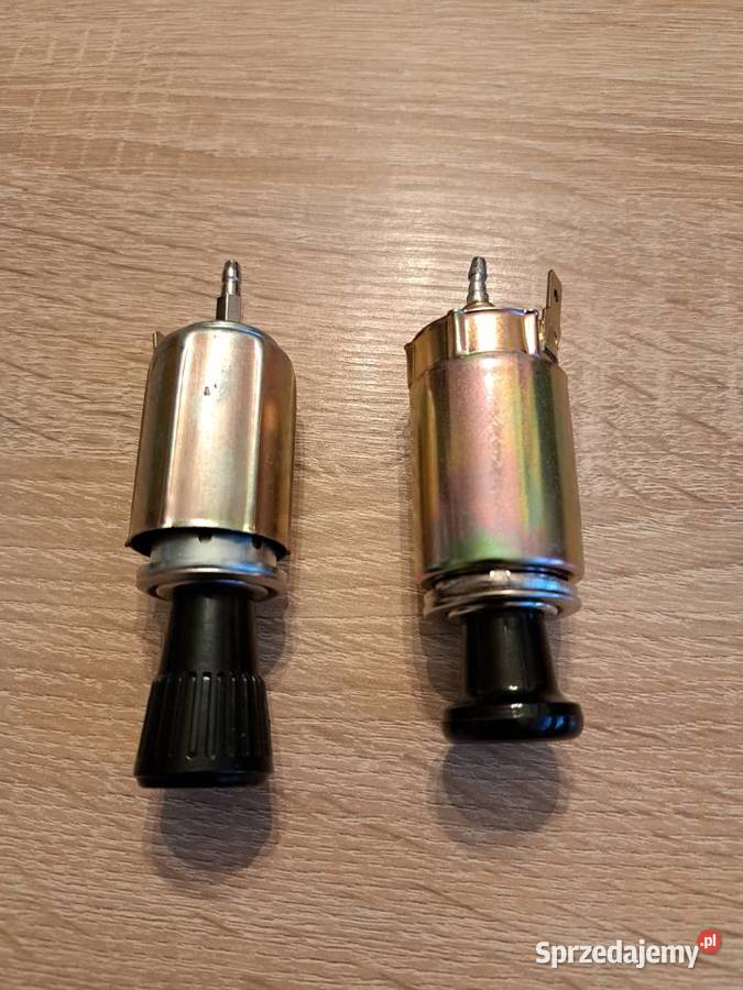 Fiat 125p lampa prawa tylna nowa osobowe Motoryzacja Leszno