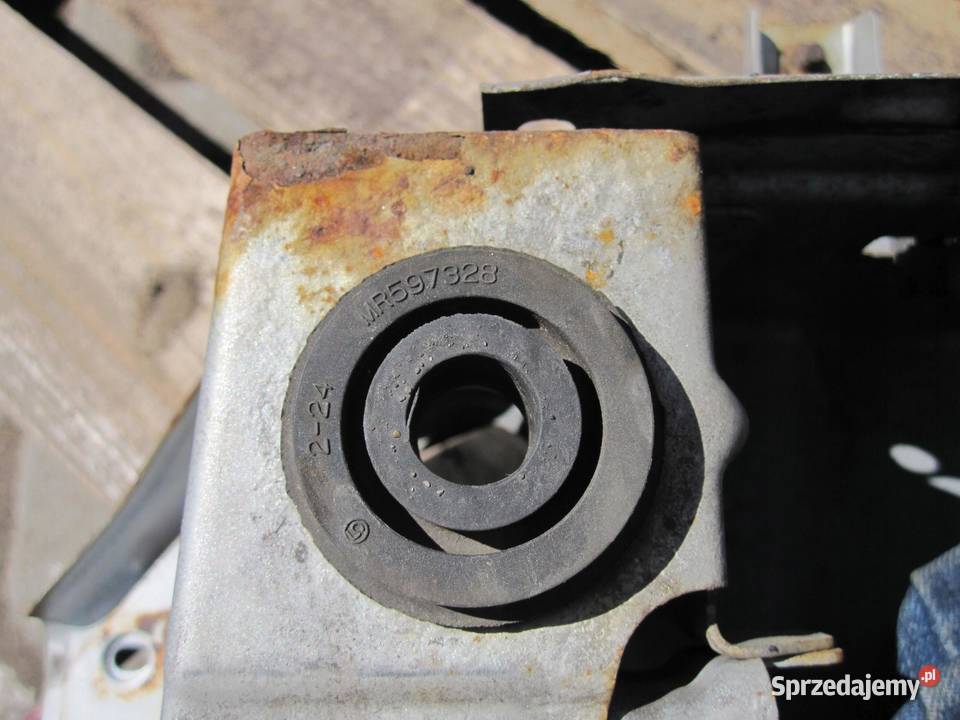 MITSUBISHI ASX 11r pas przód wzmocnienie górne