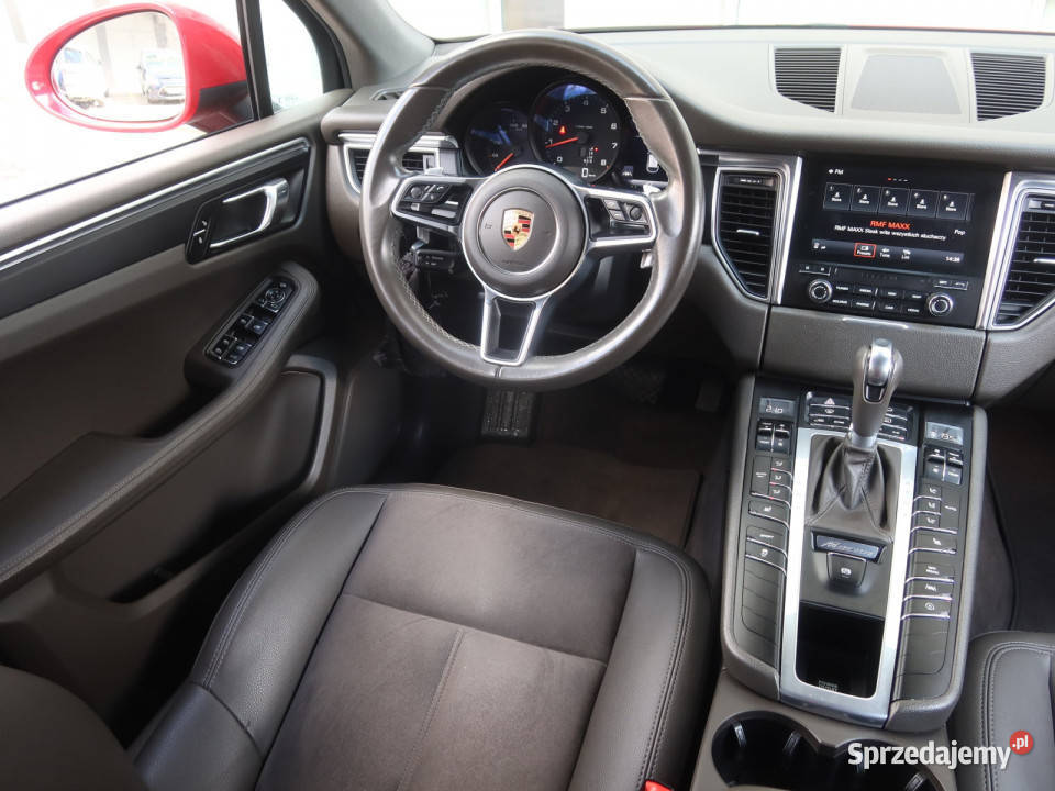 Porsche Macan 20 T kamera cofania Katowice