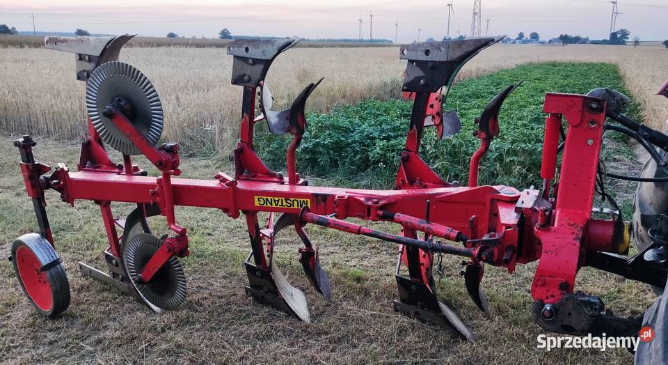 Sprzedam Pług Krone Mustang 1203 nieuszkodzony sprzedam