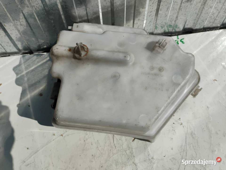 ZBIORNICZEK WYRÓWNAWCZY MERCEDES W245 1698690220 Zbiorniki wyrównawcze