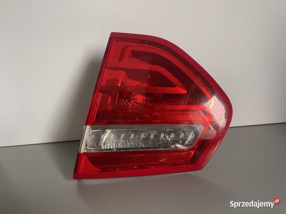 CITROEN C4 PICASSO PRAWA LAMPA W KLAPĘ Ostroróg sprzedam