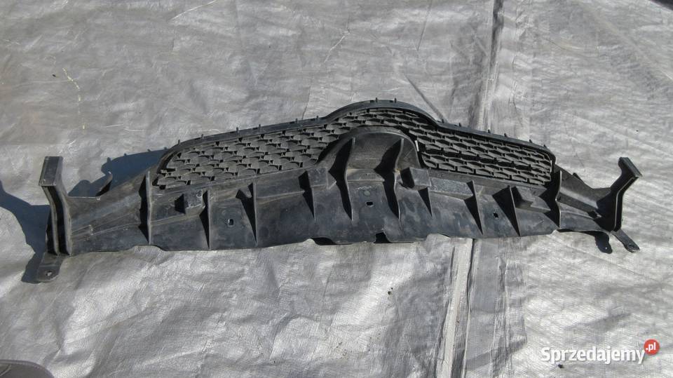 TOYOTA AURIS I 0609 ATRAPA GRILL osobowe sprzedam