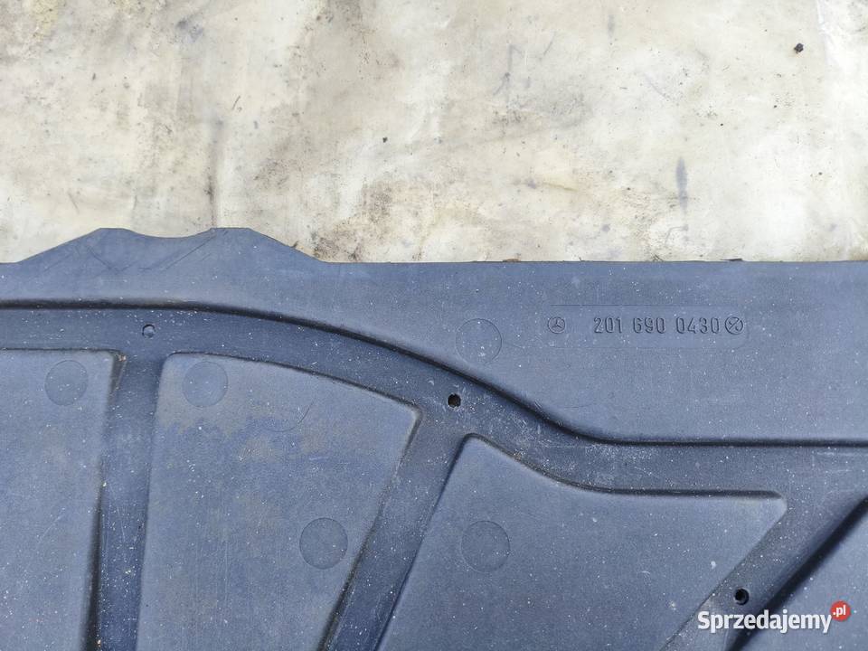 Mercedes 190 W201 podłoga bagażnika osłona koła osobowe świętokrzyskie Skarżysko-Kamienna sprzedam
