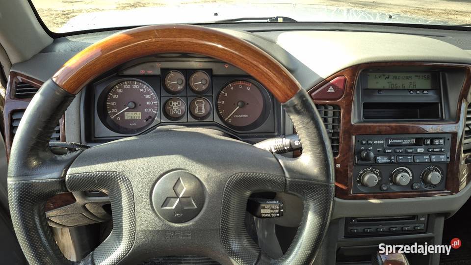Mitsubishi Pajero 3 2003r 32diesel 4x4 176 elektrycznie ustawiane fotele Tarnowskie Góry
