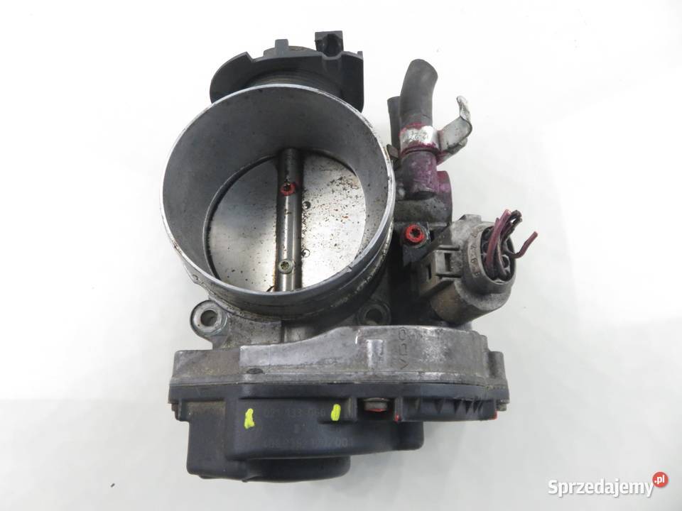 PRZEPUSTNICA VW BORA 23 V5 AGZ 021133066