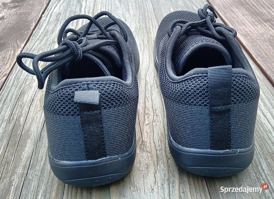 Lekkie buty sportowe 39 czarne Żabno