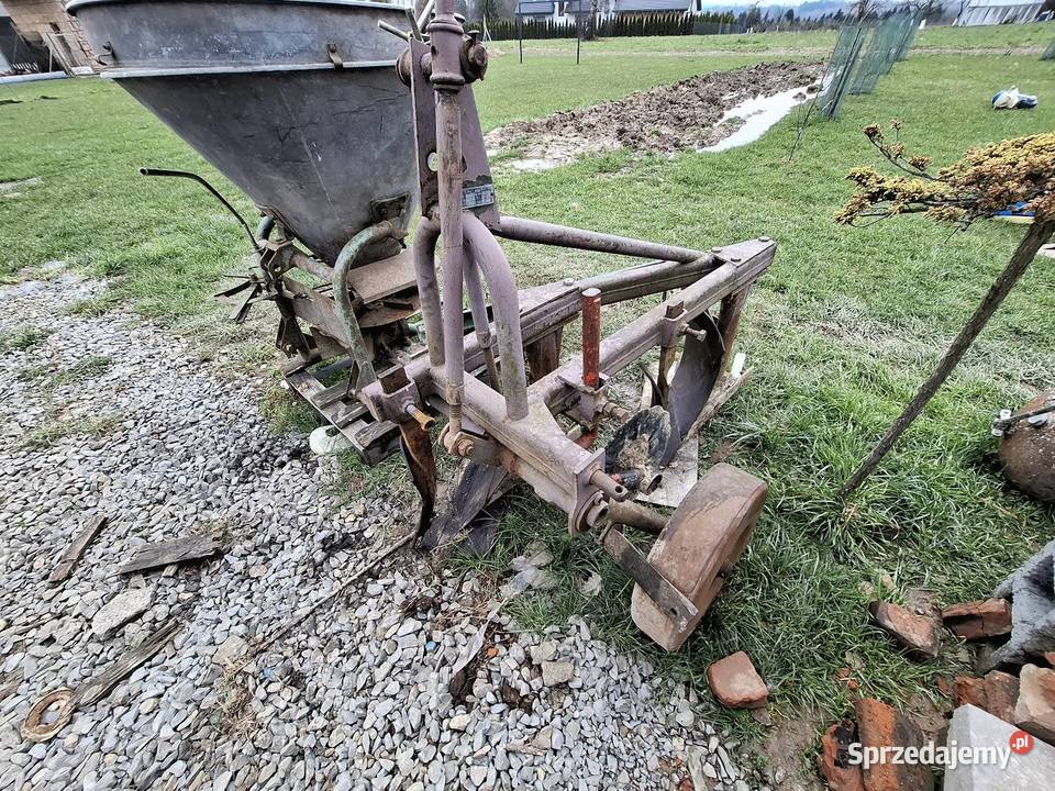 Sprzedam pług grudziądz 2 skibowy stary typ duży nieuszkodzony podkarpackie Trzcinica