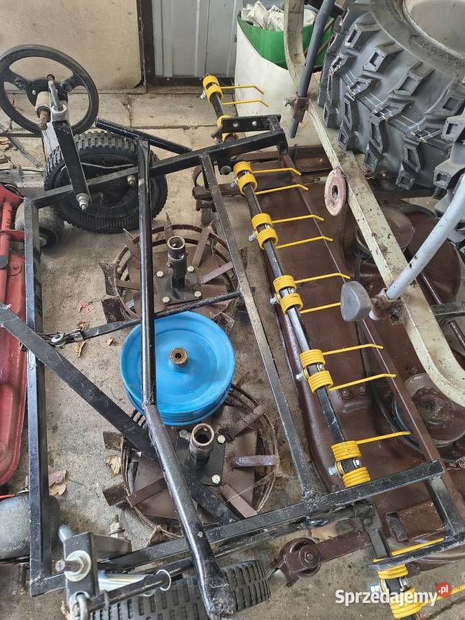 Traktor ogrodowy Kamieniec Ząbkowicki
