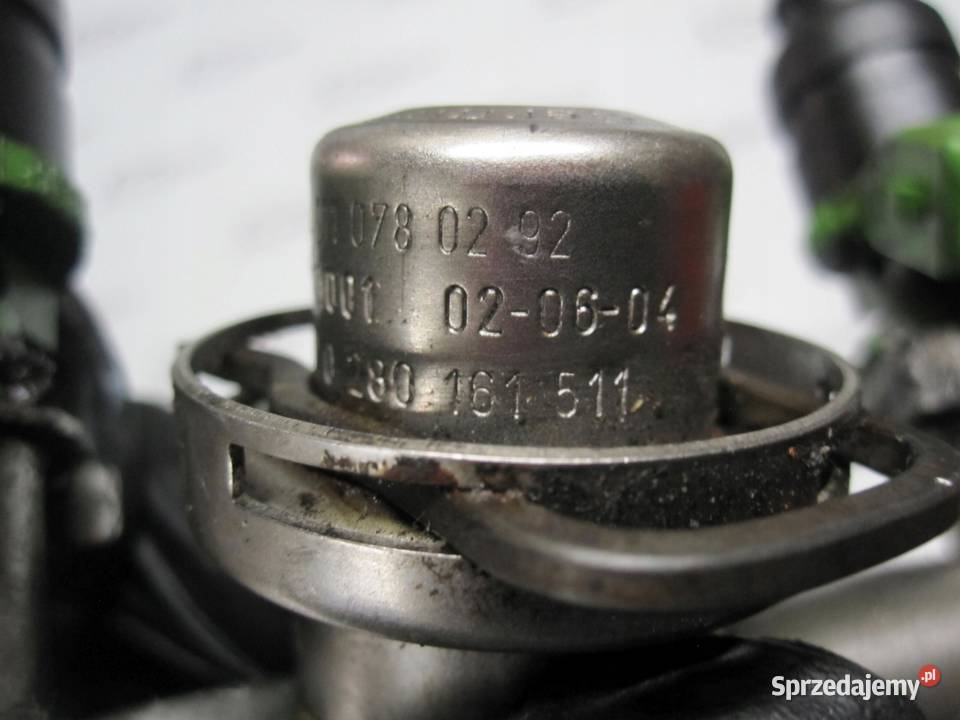MERCEDES E 18 271941 163 03r listwa wtryskowa