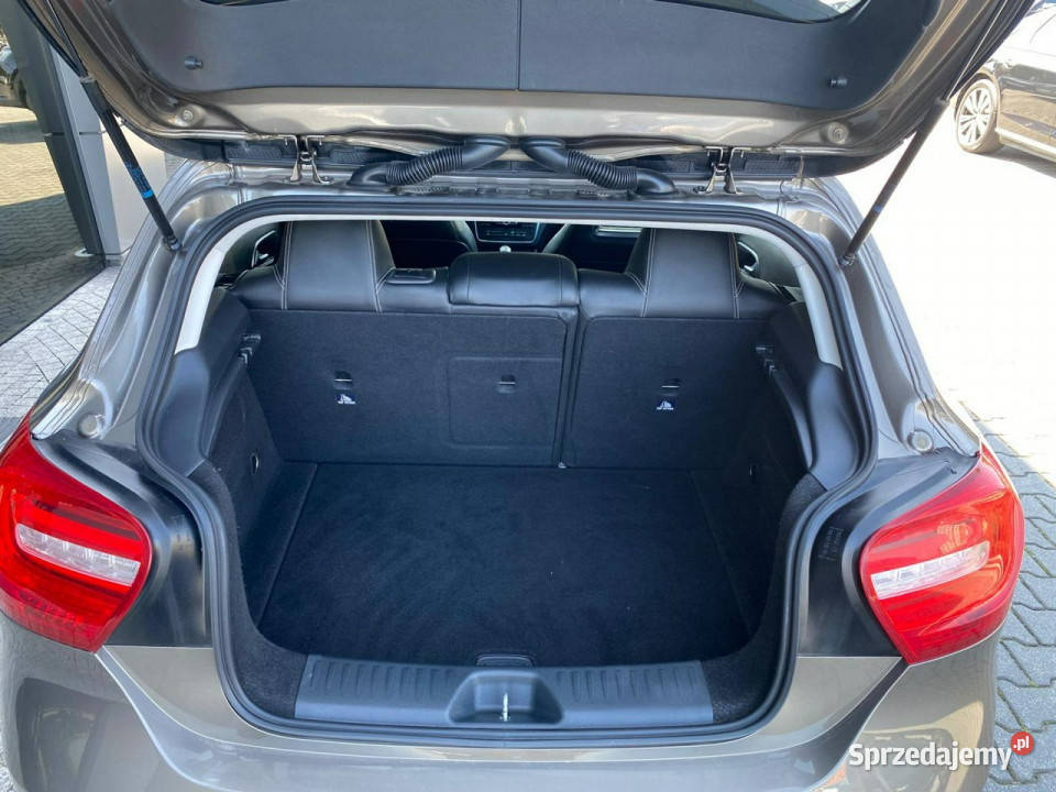 Mercedes A 180 LED BiXenon manual navi PDC śląskie Żory