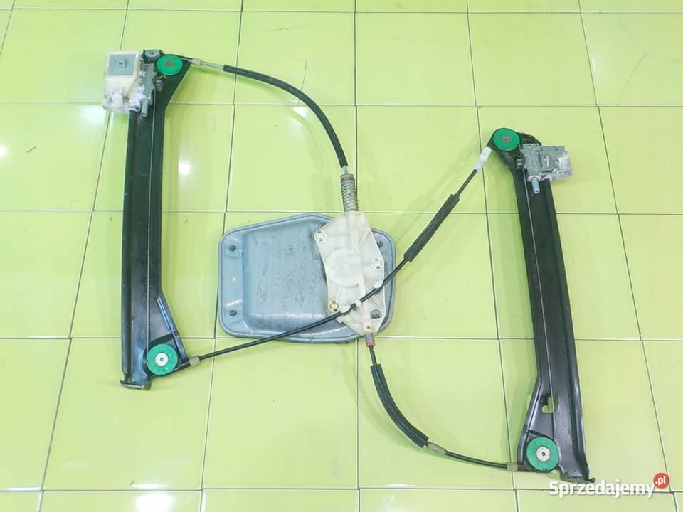 SCIROCCO 14 TSI 11r 3D podnosnik szyby prawy Suków