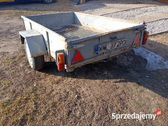 Sprzedam przyczepkę Niewiadów