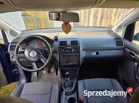 Syndyk sprzeda Volkswagen Touran 20 Szczecin
