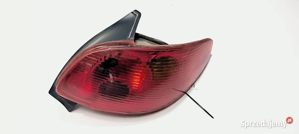 LAMPA PRAWA TYŁ PEUGEOT 206 Lipno