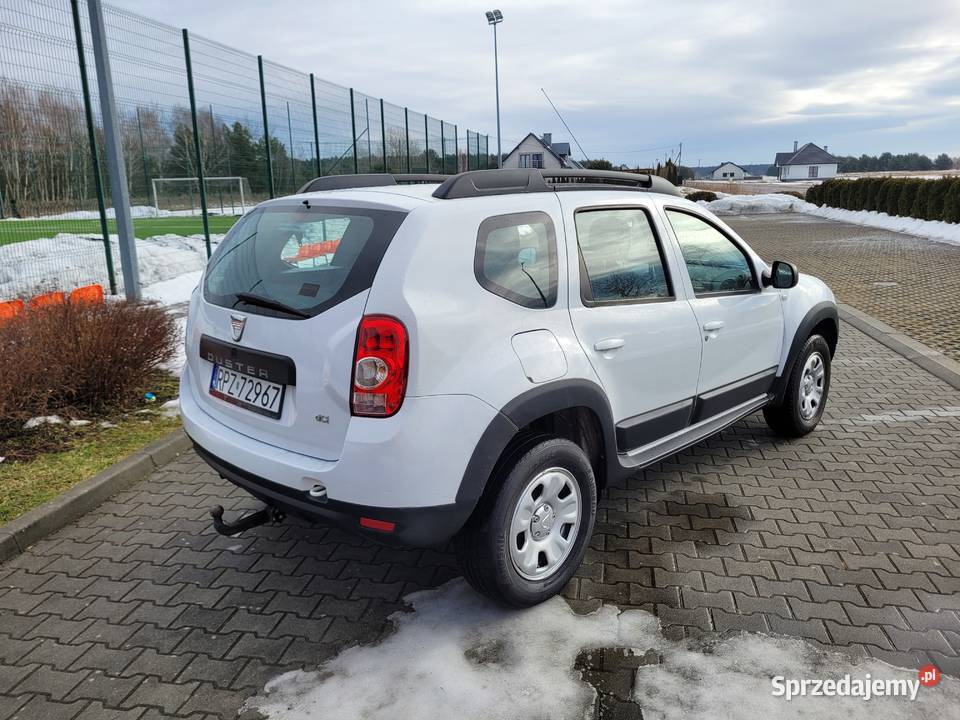 Dacia Duster Ładny stan Klimatyzacja Hak Relingi elektryczne szyby Gniewczyna Łańcucka